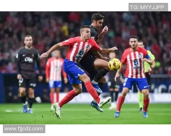 西甲激战巴萨大胜马竞红牌事件引发全场热议与争议