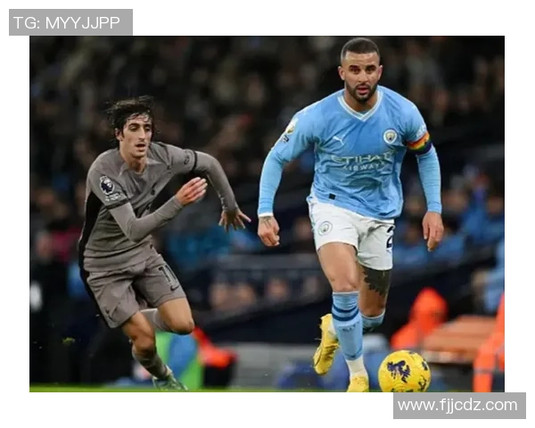 英超焦点战曼城与尤文图斯战平争议判罚引发全场热议 英超焦点战曼城与尤文图斯战平争议判罚引发全场热议