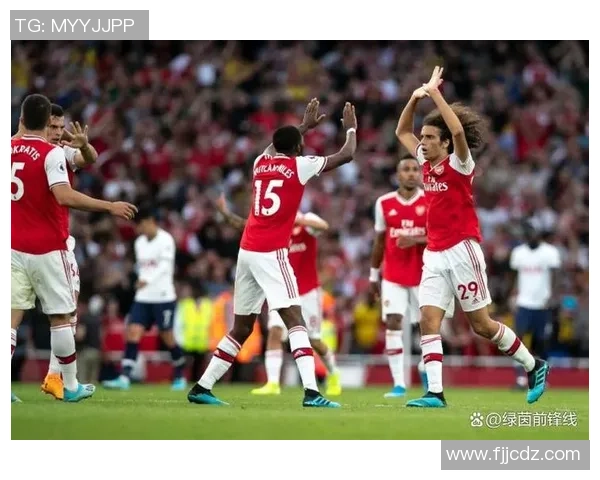 世界杯精彩对决利物浦大胜阿森纳红牌事件引发全场热议与战术分析