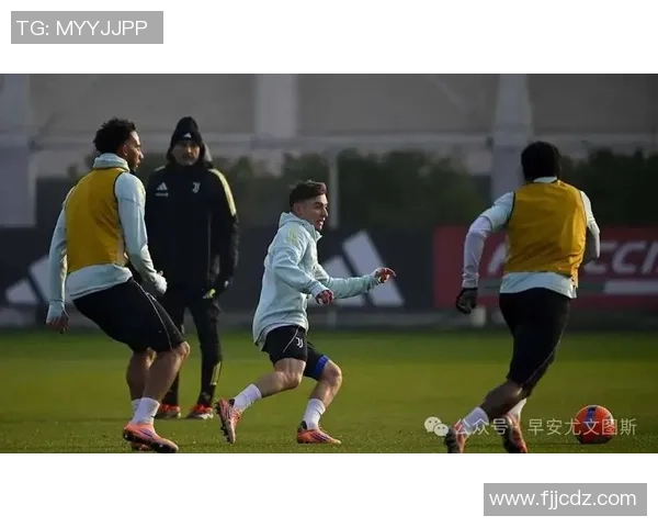 欧冠激战利物浦险胜本菲卡帽子戏法引发争议判罚全场沸腾