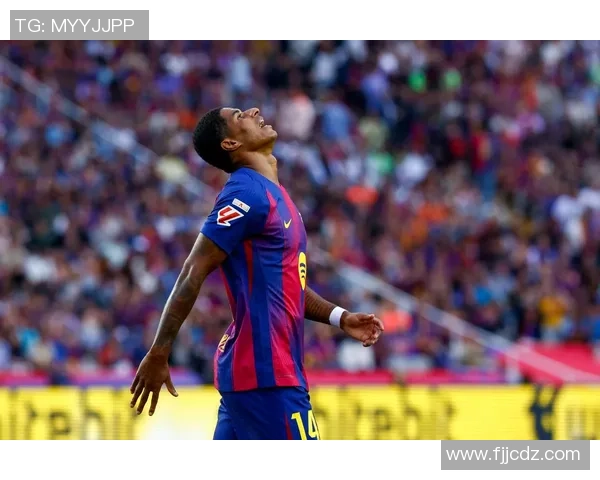 西甲激战巴萨与热刺互交白卷补时进球引发全场狂欢解析 西甲激战巴萨与热刺互交白卷补时进球引发全场狂欢解析